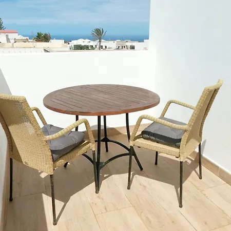 Апартаменты Jardin Del Mar Тинахо